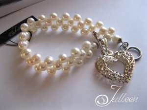 BRH001_B-Heart-Bracelet2-768x576